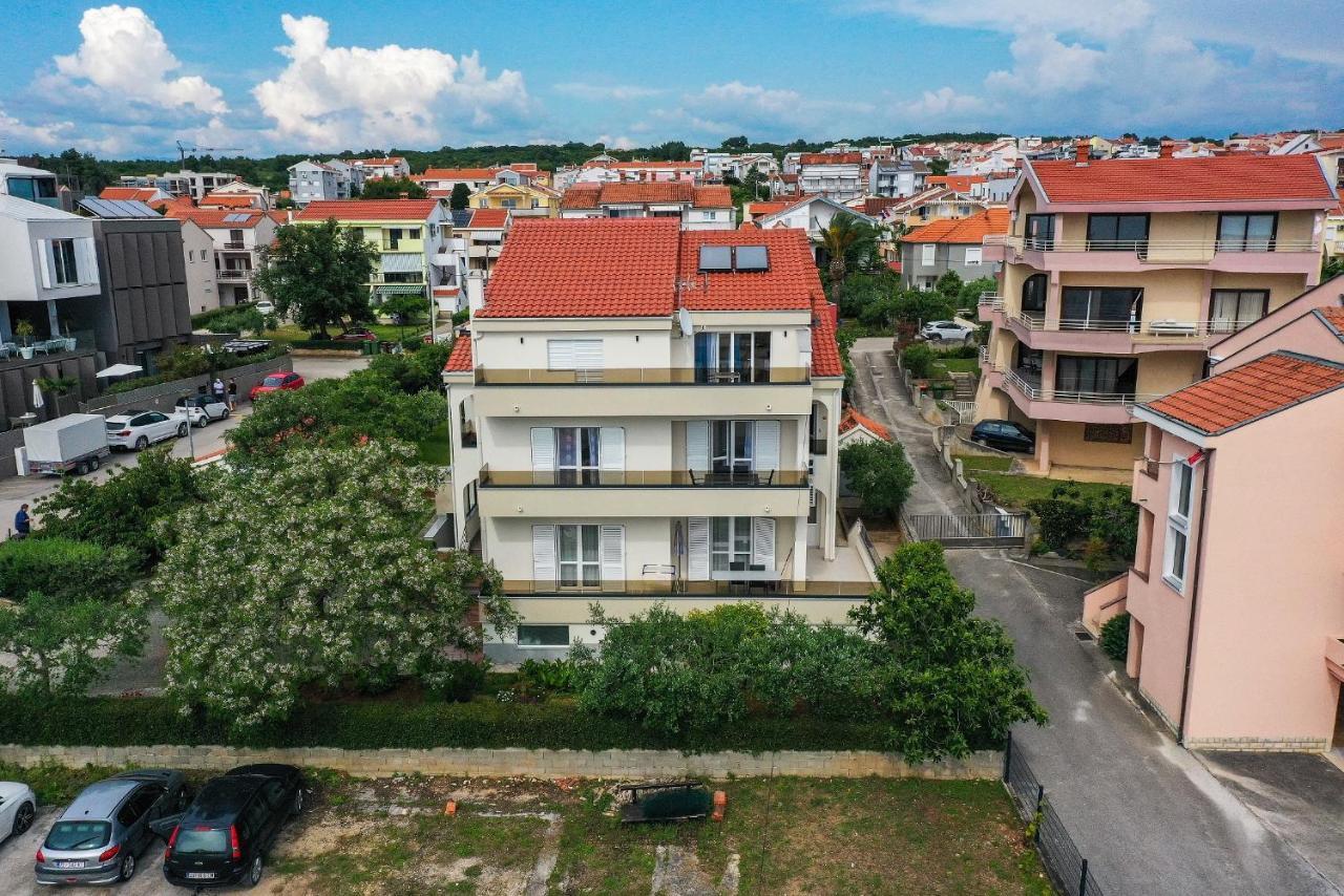 Apartmani Melia Zára Kültér fotó